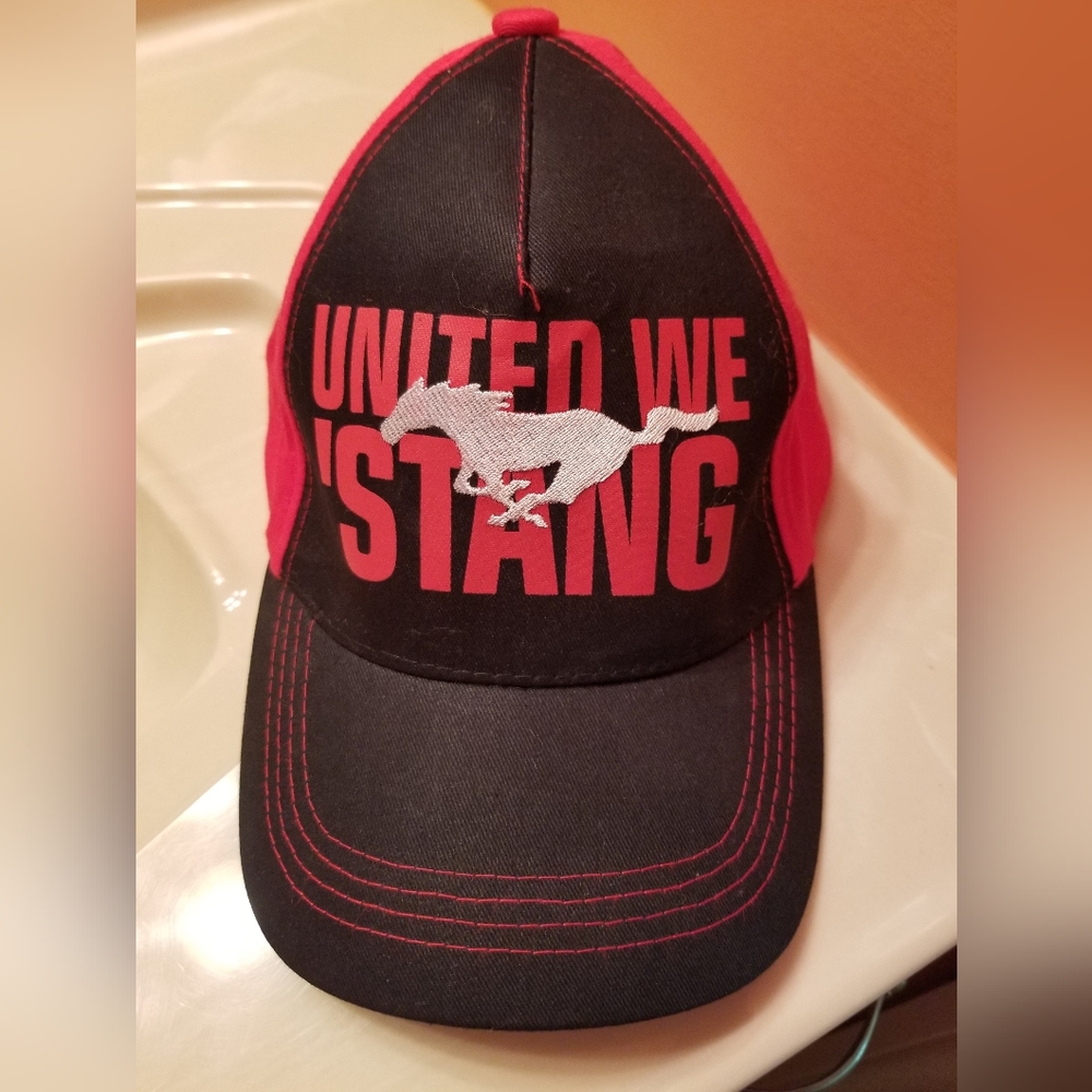 Hallmark United We 'Stang (Mustang) Baseball Cap